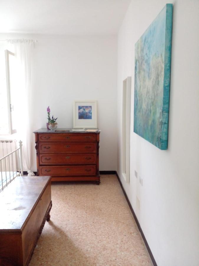 CASA ADRI. Comoda, accessibile, luminosa. Vernazza Esterno foto